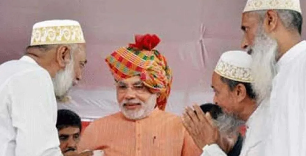 প্রধান হিন্দু জাতীয়তাবাদী রাজনীতিবিদ মুসলমানদের "পুনরায় ধর্মান্তর" করার আহ্বান জানিয়েছেন